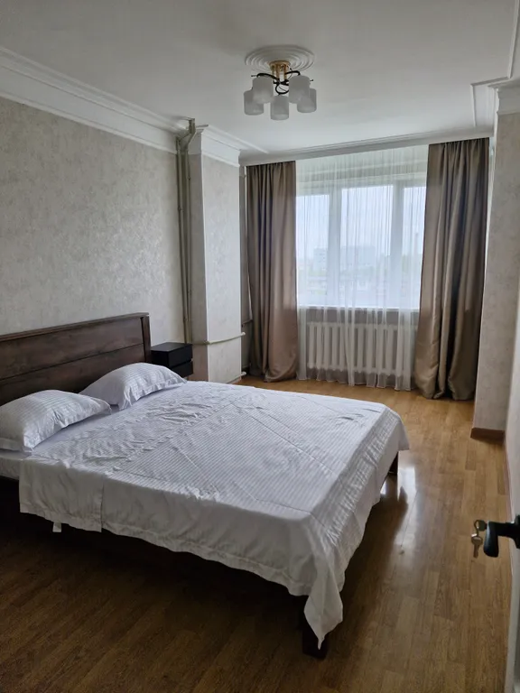 Квартира Трёхкомнатная квартира, удобное расположение! 3 отдельные комнаты. — Владикавказ