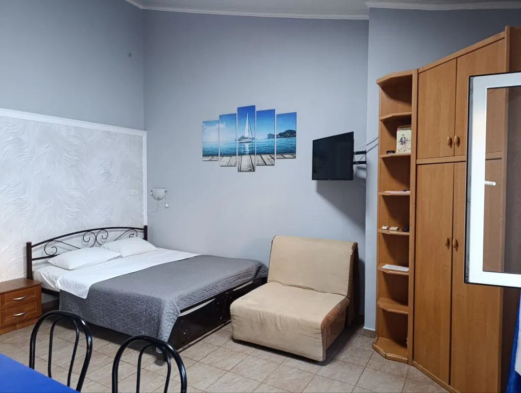 Коттедж Квартира-студия № 4 в частном домовладении — аренда посуточно в Евпатория