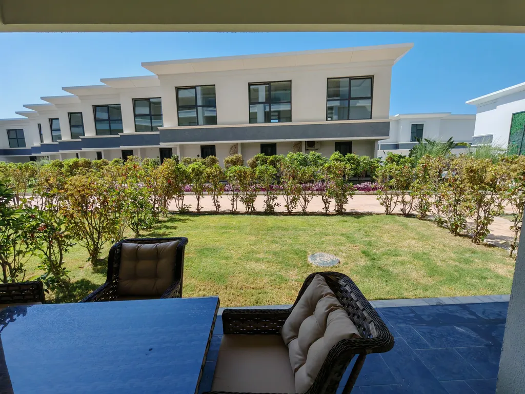 Квартира 1+1 в Azura World c видом на бассейн и аквапарком