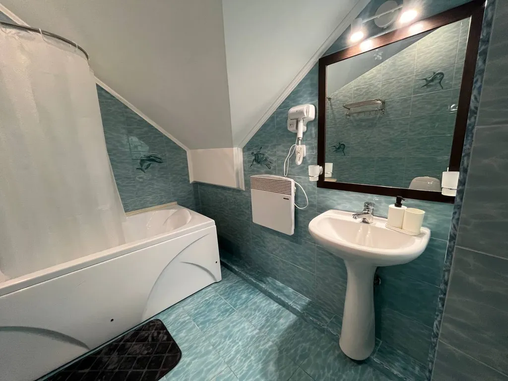 Коттедж Дом для отдыха б — Виноградное