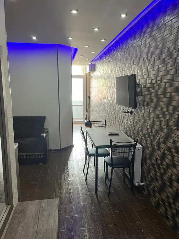 Квартира Квартира с изолированной спальней — Батуми