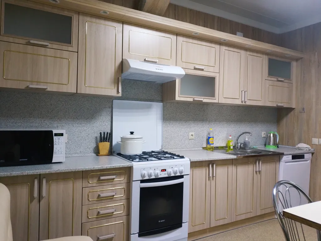 Коттедж 8-комнатный Дом — Губка