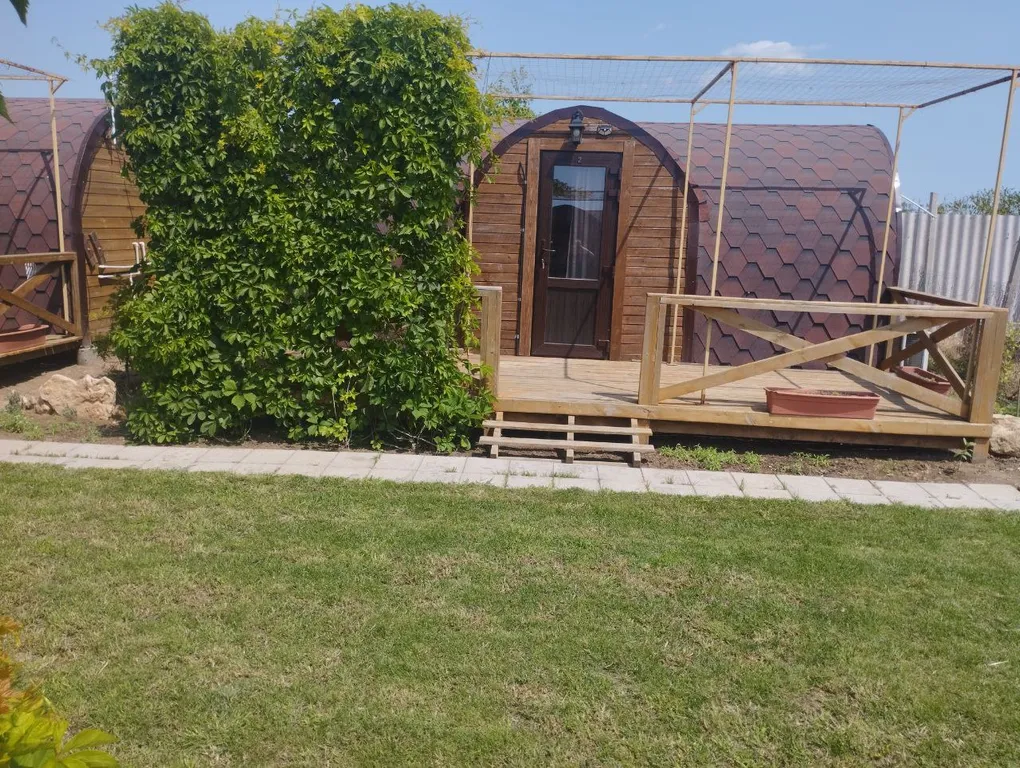 Уютный деревянный домик с удобствами