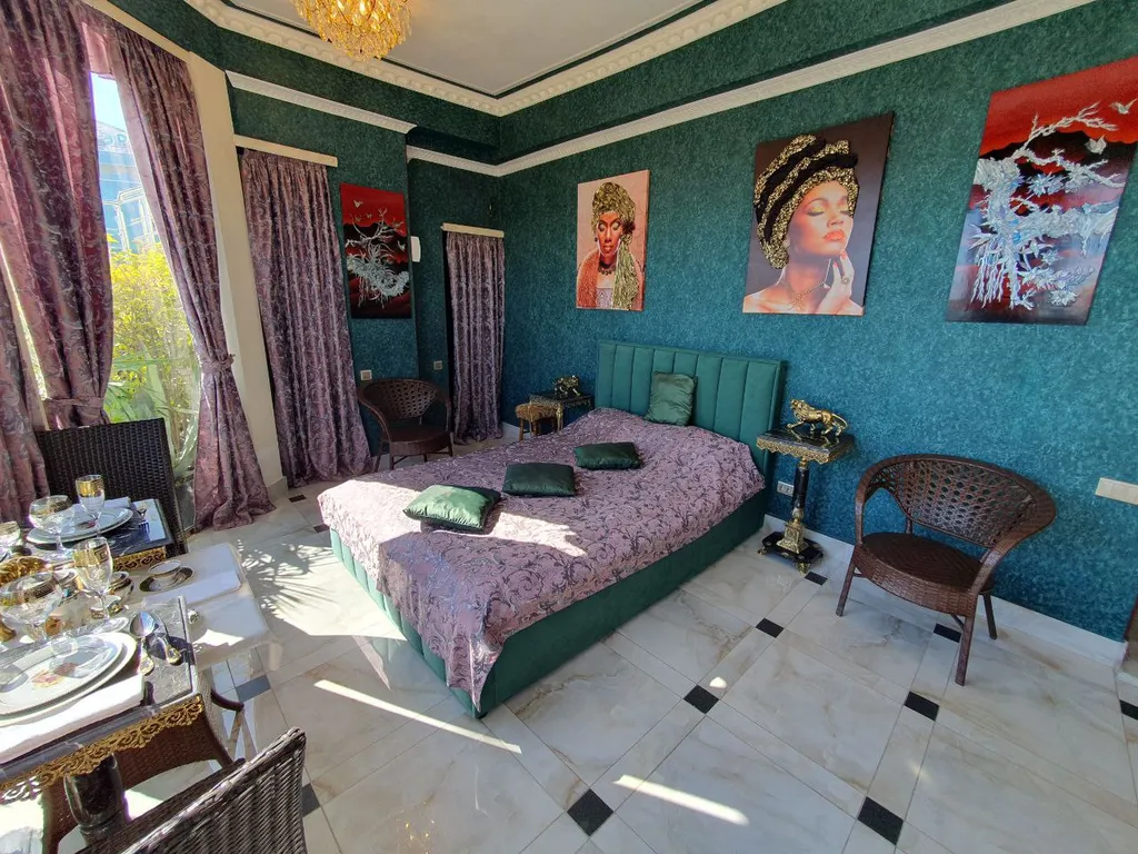 Студия с бассейном - вид на море