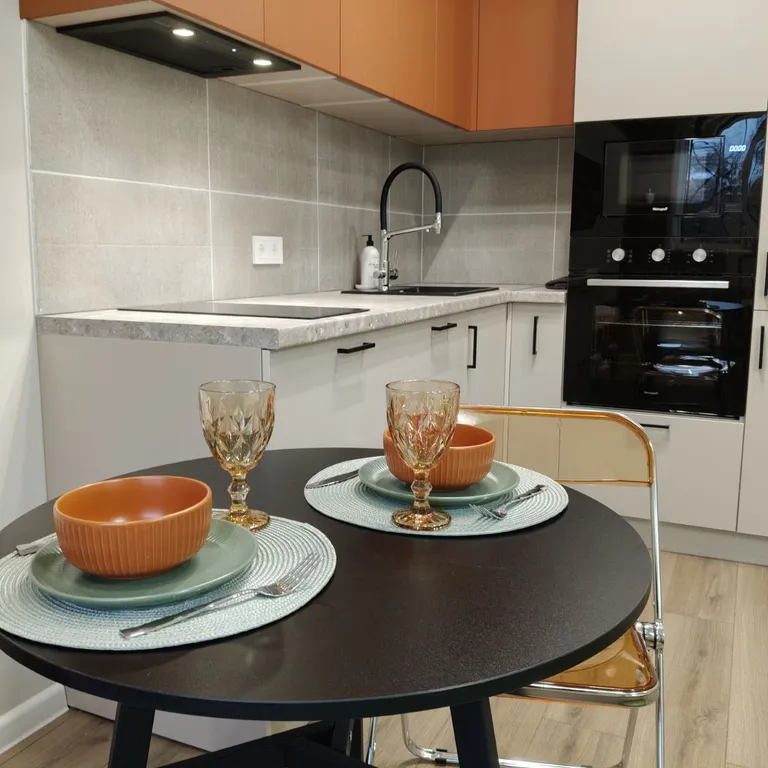 Студия около ЖД вокзала