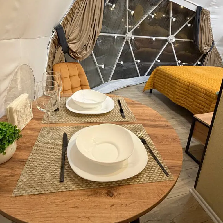 Дом-купольный в сосновом лесу для двоих