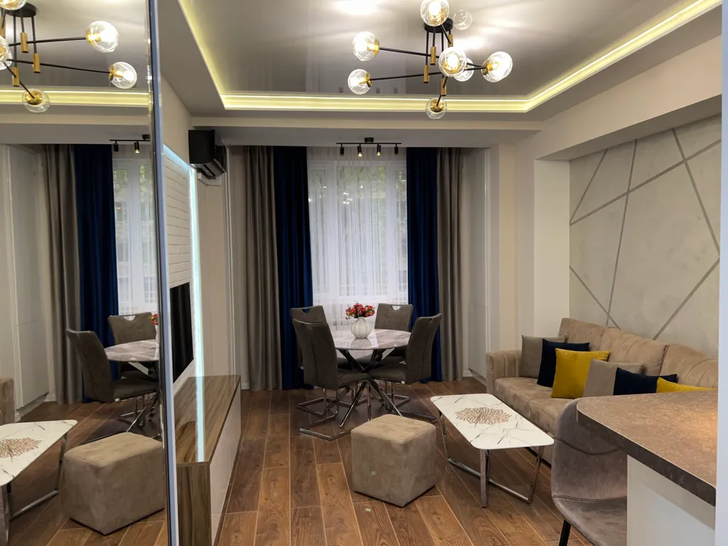 Cozy Apt 2 in the center of the city, Republic sq