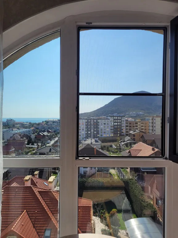 Великолепный вид на море и горы