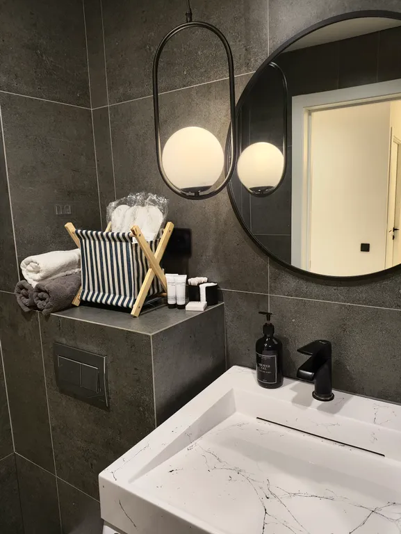 NATALI Aparts Дизайнерская евро 2-комнатная в центре города