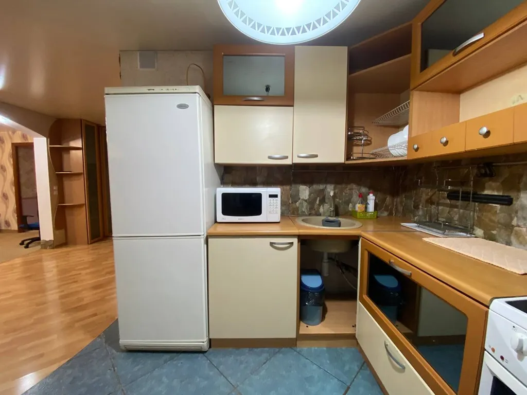 Двухкомнатная квартира рядом с ЖД-вокзалом