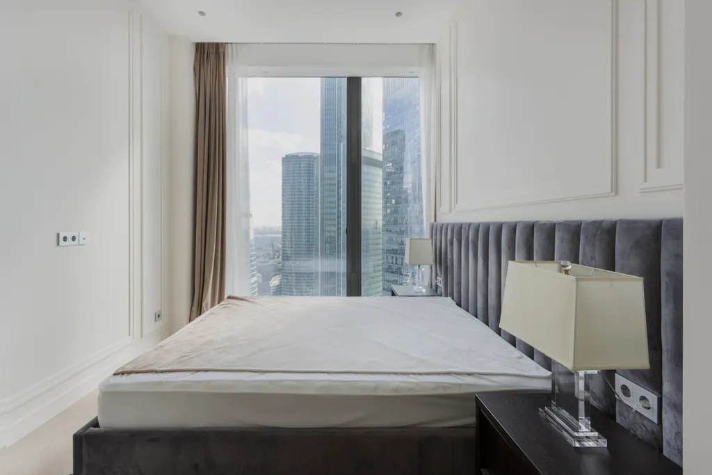 Лаконичный и стильный апартамент с видом на сити