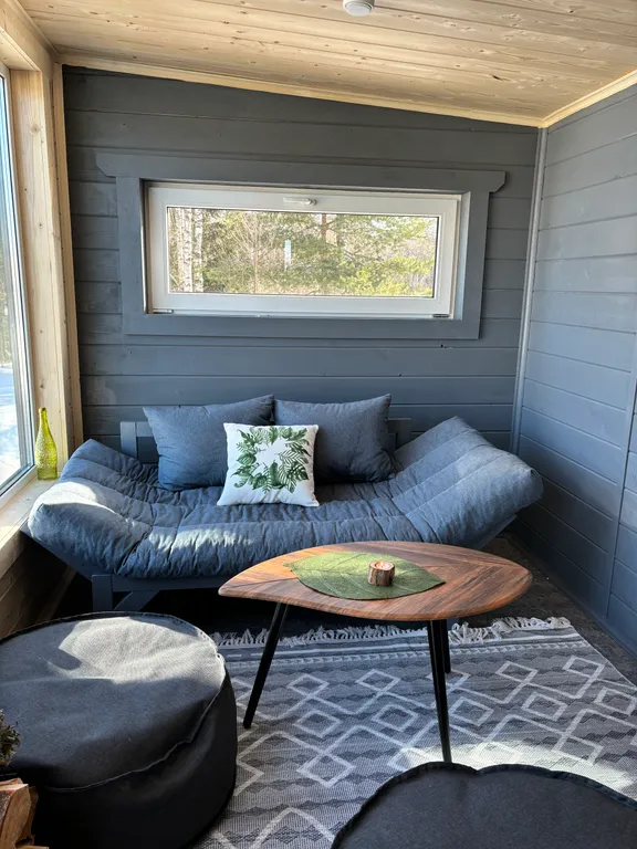 Домик с баней и чаном с видом на лес