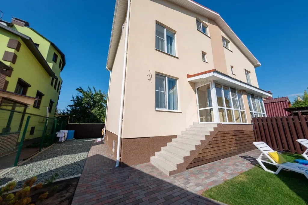 Новый дом у Волги в черте города