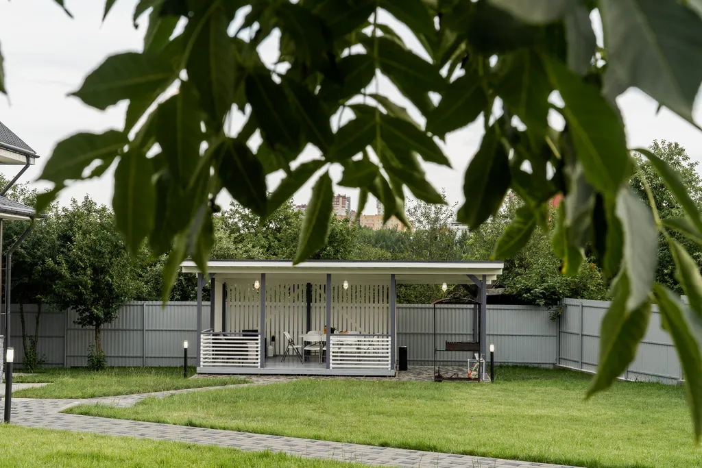 Коттедж в черте города