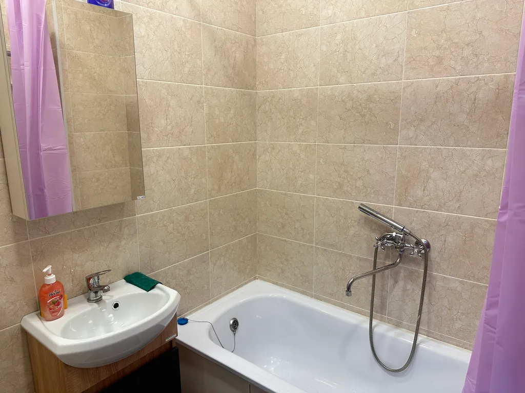 2-комнатная квартира люкс с камином рядом с автовокзалом на 1м этаже