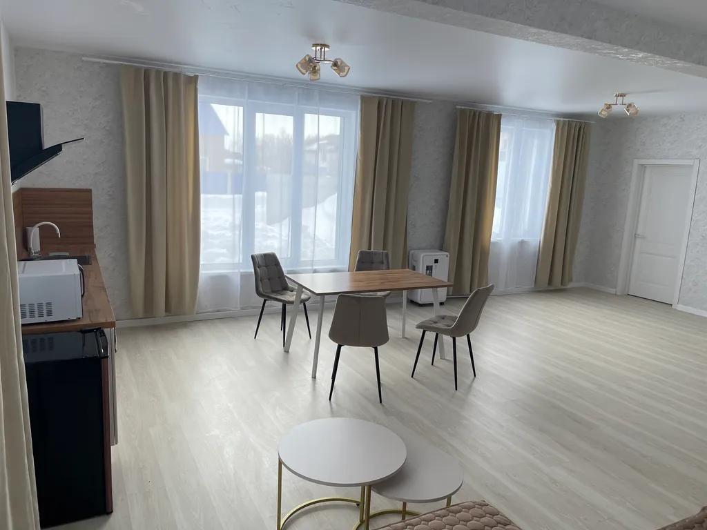 Уютный дом в черте города