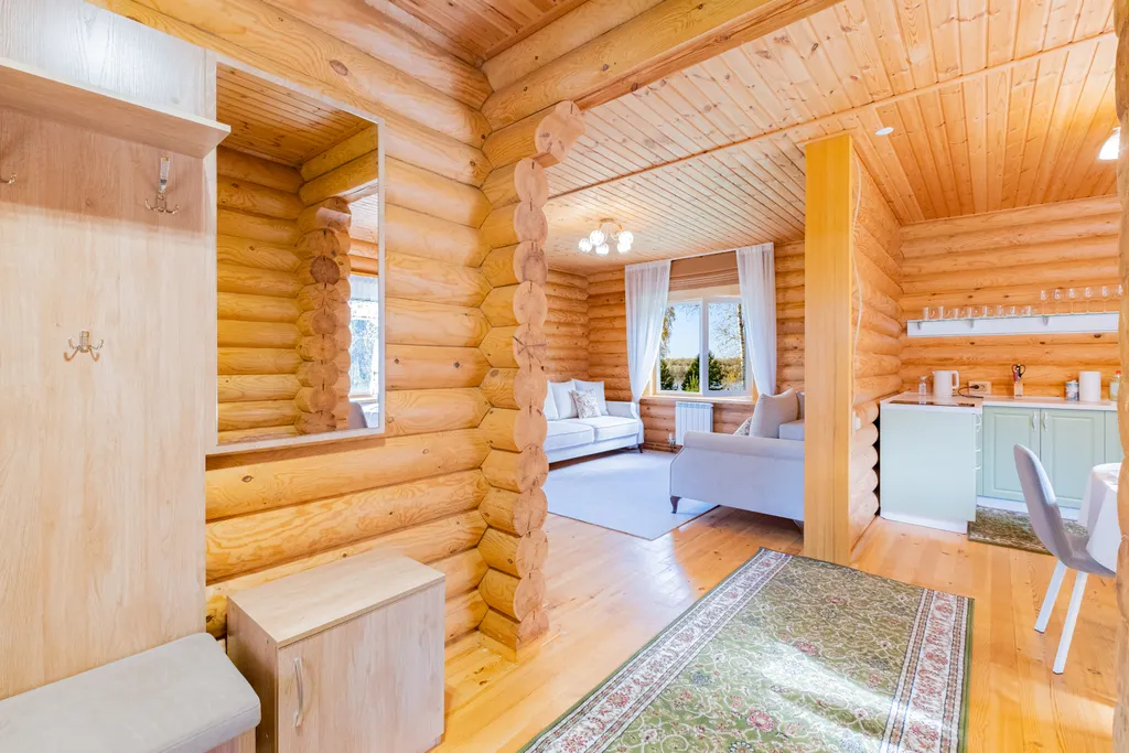 Комфортный дом у реки