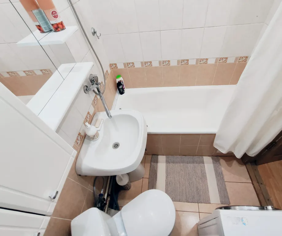 Однокомнатная квартира с панорамным балконом