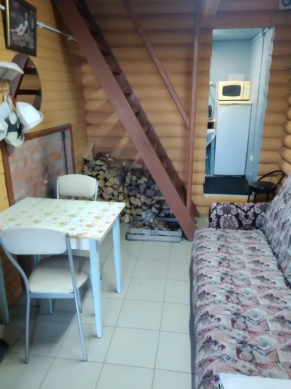 Тихое место рядом лес