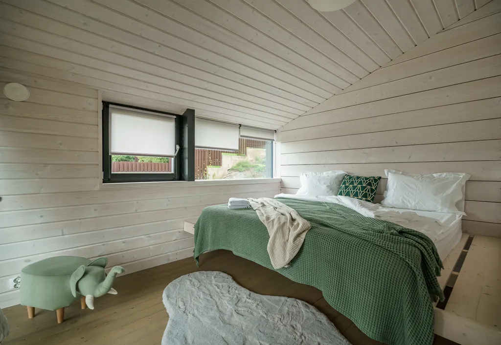 Просторный семейный коттедж у залива