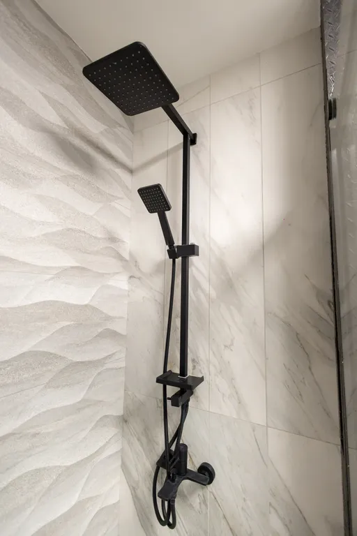 Современная дизайнерская квартира рядом с метро