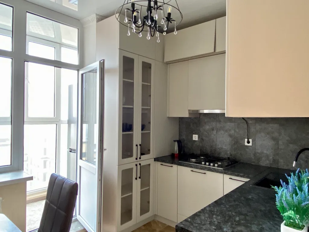 Квартира у фонтана видовая с панорамными окнами ЖК Российский