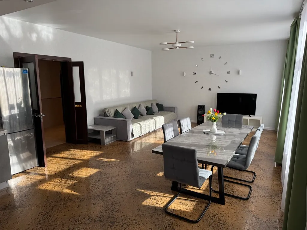 4-комнатный Дом