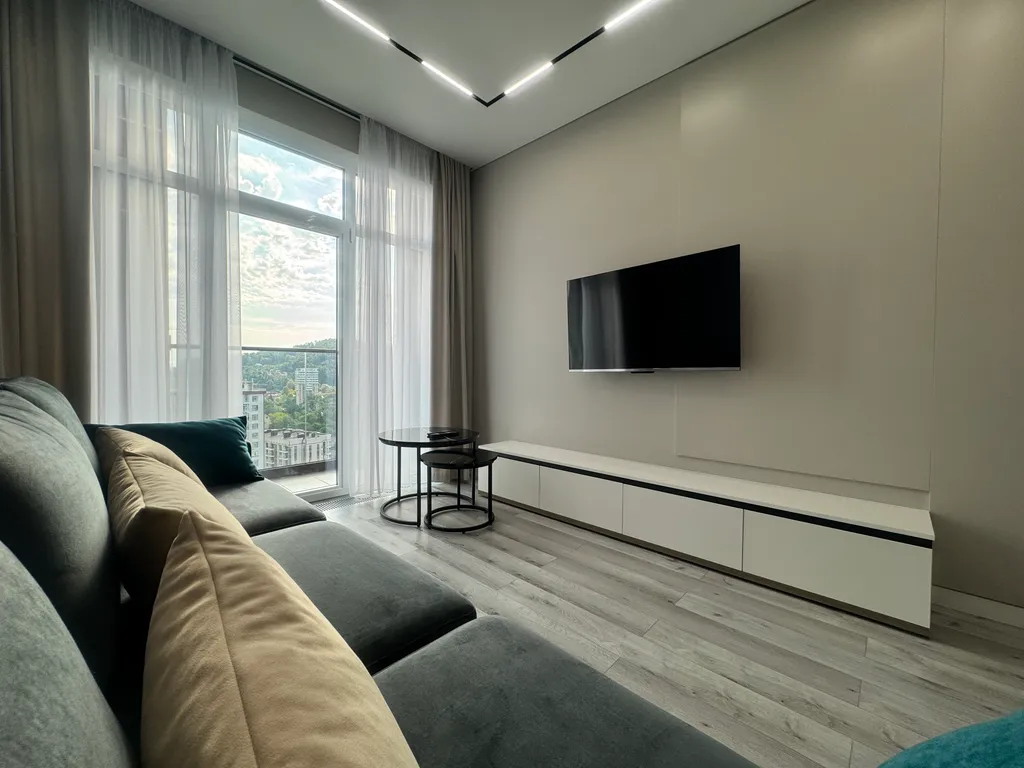 Дизайнерская евродвухкомнатная квартира в ЖК бизнес-класса Аллея Парк