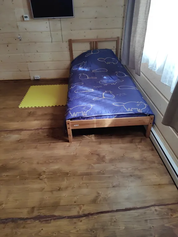 Дом с видом на церковь