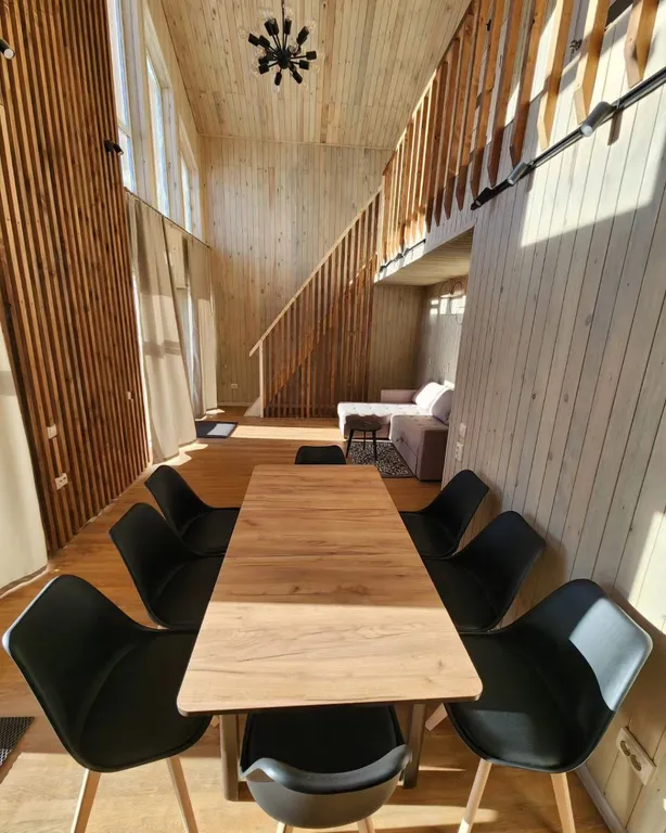 Коттедж с 3 спальнями и видом на горы