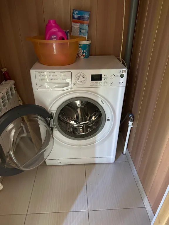 Уютный дом прямо на берегу реки