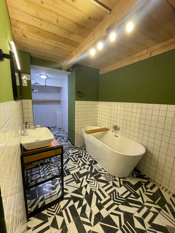 Lovely Apt in Sololaki