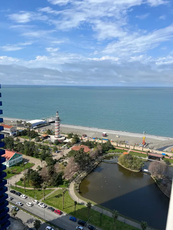 Студия на 1-й линии с видом на море в небоскребе Орби Сити Батуми