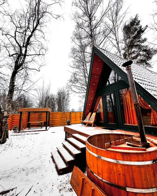 Darhaus домик с чаном в лесу