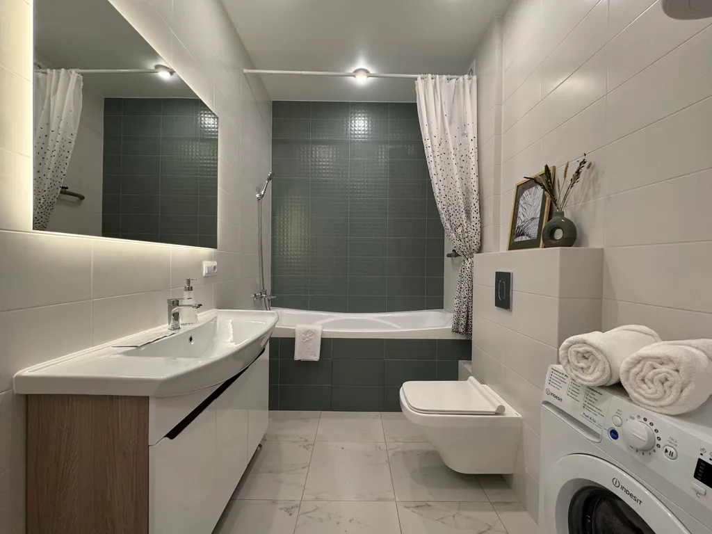 Роскошная квартира у ТРЦ Аура в новом доме