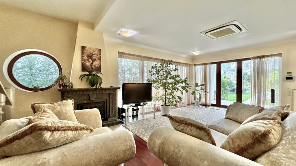 Коттедж Вилла возле Царской тропы в Нижней Ореанде — Ореанда