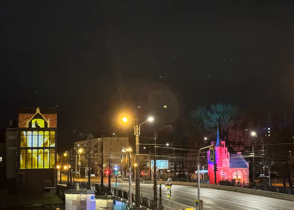 Квартира Квартира Апарты Люкс с террасой, камином, видом на реку в центре Рыбной деревни — Калининград