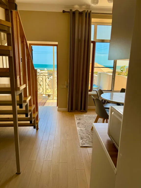 Домик у моря