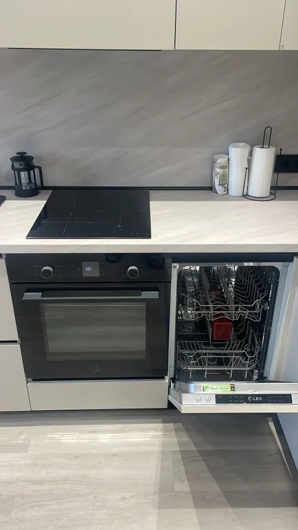 Квартира с дизайнерским ремонтом, в самом центре города, в ЖК бизнес!