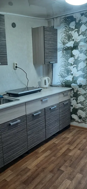 Отдельный дом без хозяев у залива