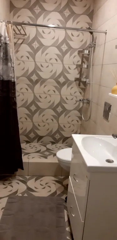 Прекрасный вид на горы, 500 м до канатки