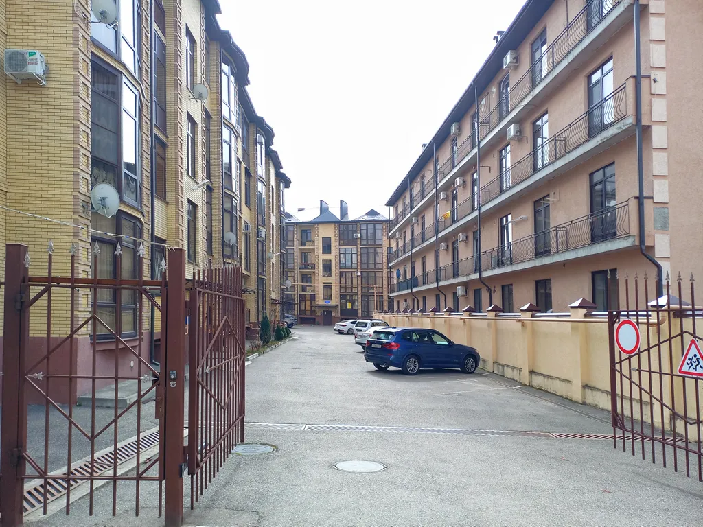 Большая уютная квартира возле источника