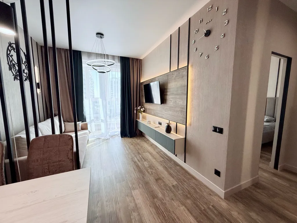 Новая квартира с потрясающим видом из окна на город