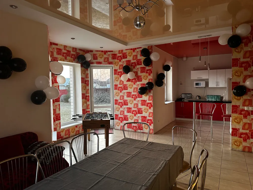 Коттедж 2 этажа в уединенном месте Бреста с парковкой во дворе