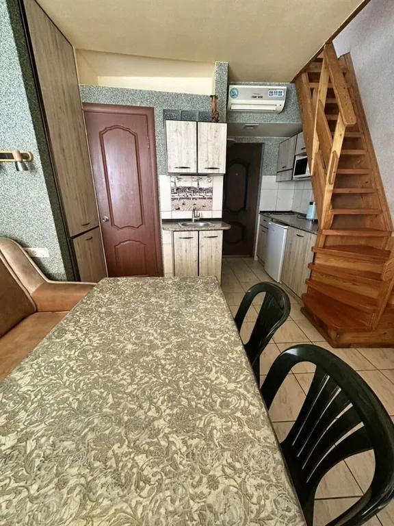 Квартира с мансардой и видом на море