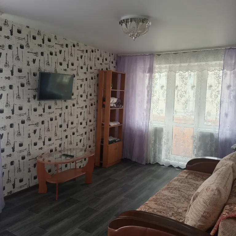 Квартира в центре города — аренда посуточно в Камышин