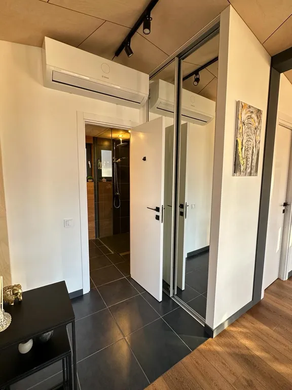 Коттедж Дом с террасой на берегу реки — Логиново