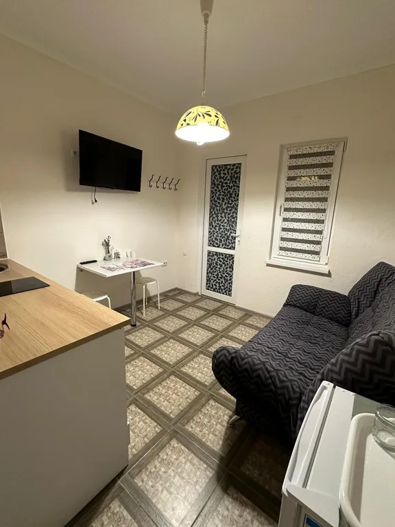 Квартира Квартира Уютный двухкомнатный номер с кухней и террасой с видом на горы — Судак