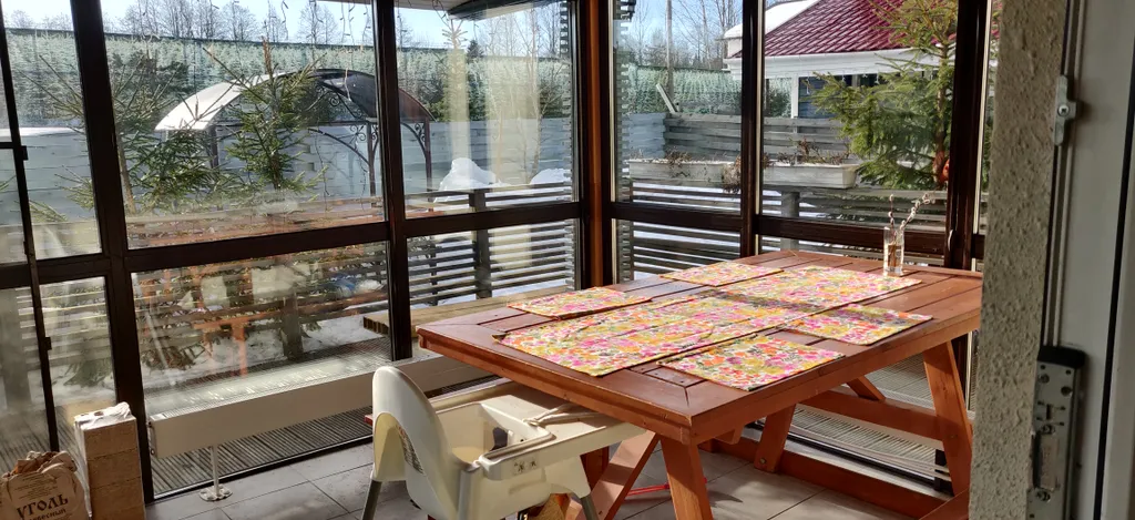 Коттедж у озера