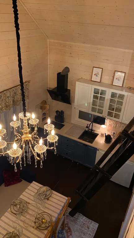 Голландский домик у леса